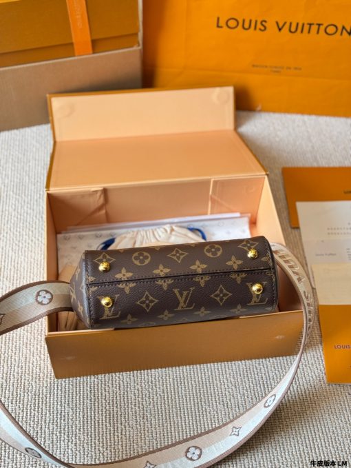 Lv's new Cluny mini handbag - Image 9