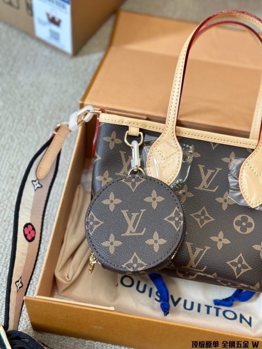 LV's new ultra mini Neverfull - Image 4