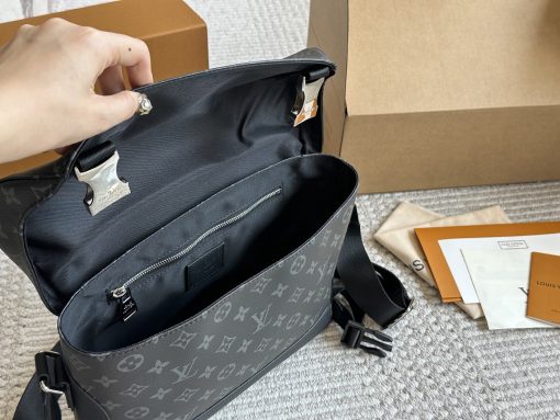 LV Postman Bag - Image 9