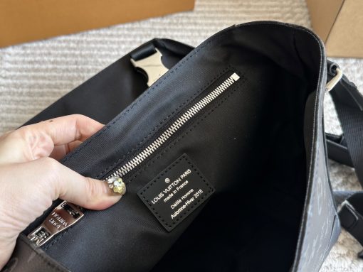 LV Postman Bag - Image 10