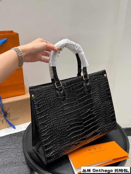 LV Jungle On the Go Crocodile Pattern Tote Tote Bag - Image 3