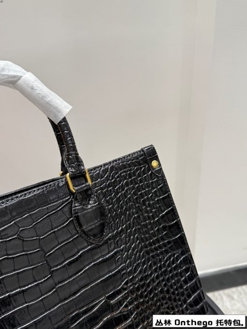 LV Jungle On the Go Crocodile Pattern Tote Tote Bag - Image 7