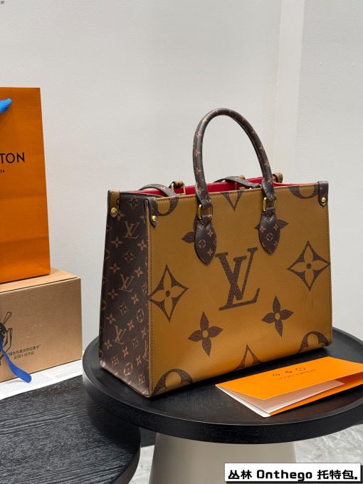 LV Jungle on the go Old Flower Tote Tote Bag - Image 3