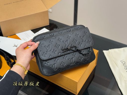 Lv Men's Postman Bag