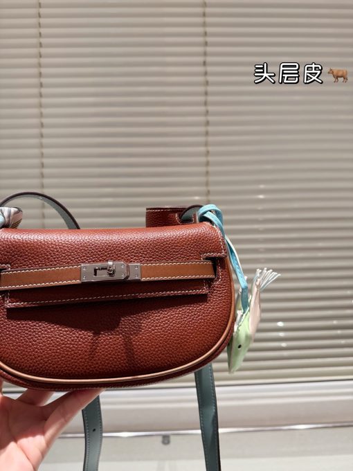 Hermes' new Kelly Moove - Image 5