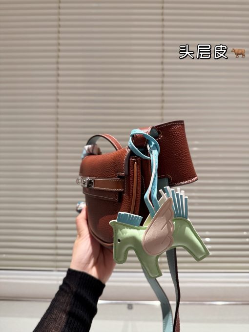 Hermes' new Kelly Moove - Image 6