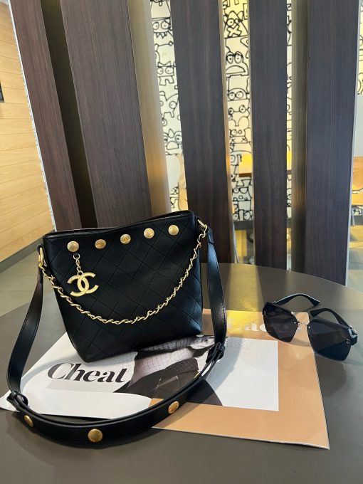 Chanel 'Hippie Bag' - Image 5