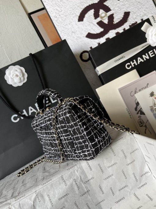 France • High end custom-made Chanel 1 - Image 4