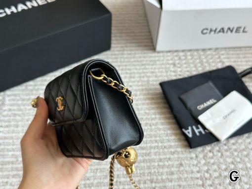 Chanel Little Golden Ball - Image 4