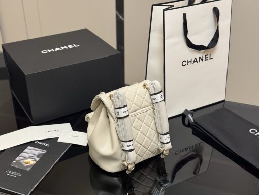 Chanel Duma backpack - Image 9
