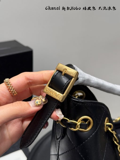 CHANEL New Hobo Underarm Hippie Bag - Image 9