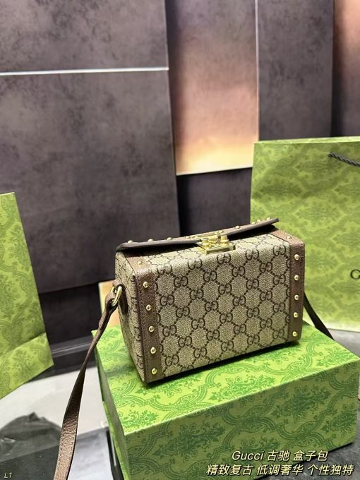 Gucci Vintage Box Bag - Image 4