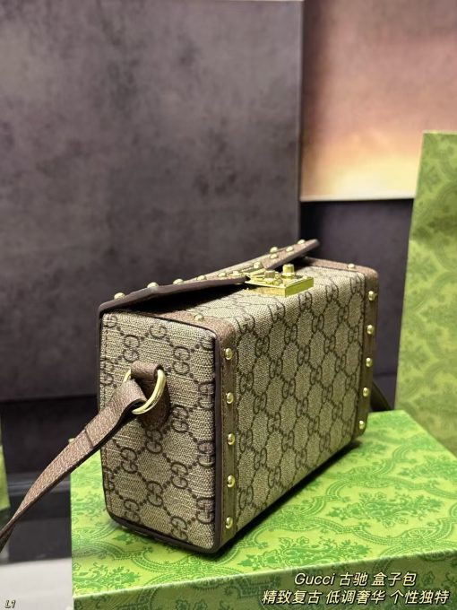 Gucci Vintage Box Bag - Image 7