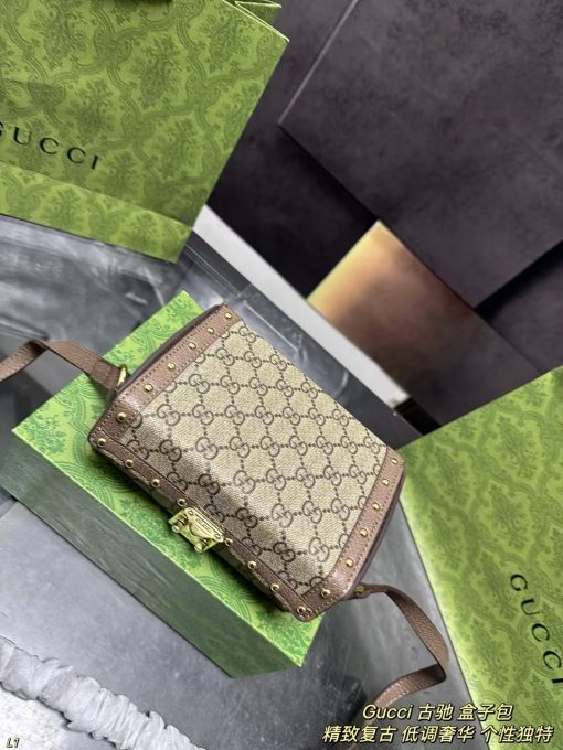 Gucci Vintage Box Bag - Image 8
