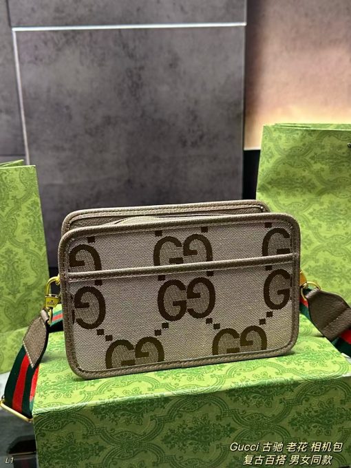 Gucci vintage camera bag - Image 8