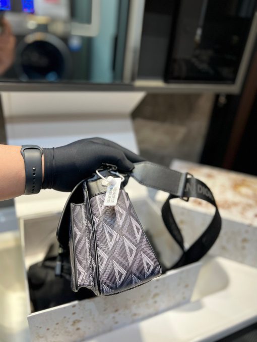 Dior Postman Bag - Image 6