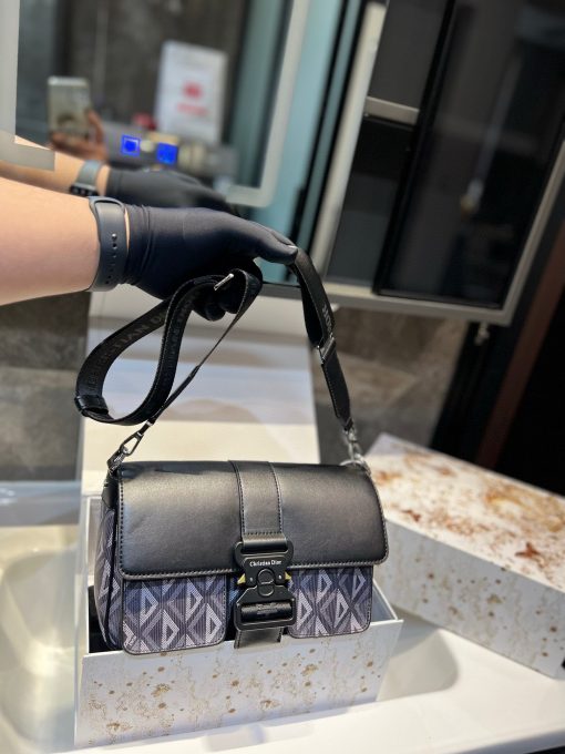 Dior Postman Bag - Image 9