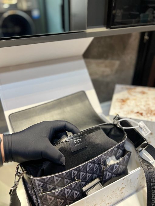 Dior Postman Bag - Image 10