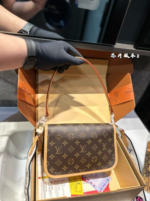Lv Law Stick Bag - Image 7