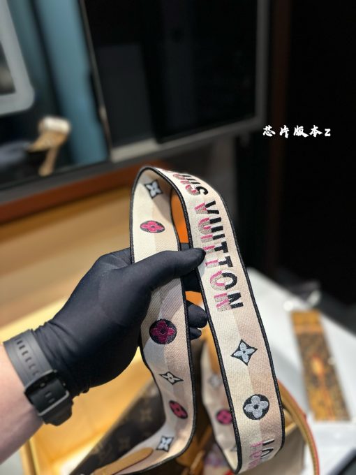 Lv Law Stick Bag - Image 9