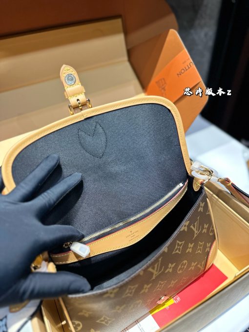Lv Law Stick Bag - Image 10