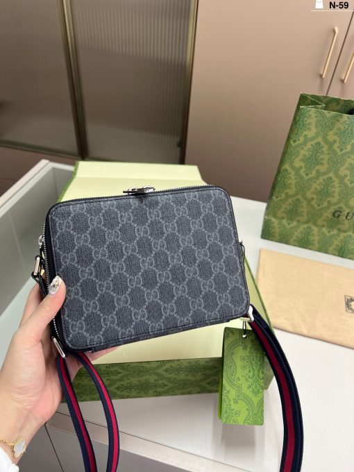 GUCCI messenger bag - Image 3