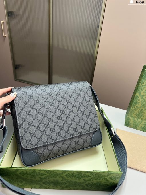 GUCCI messenger bag