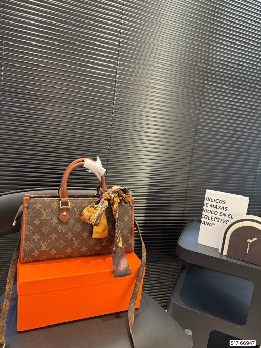Lv tote bag - Image 2