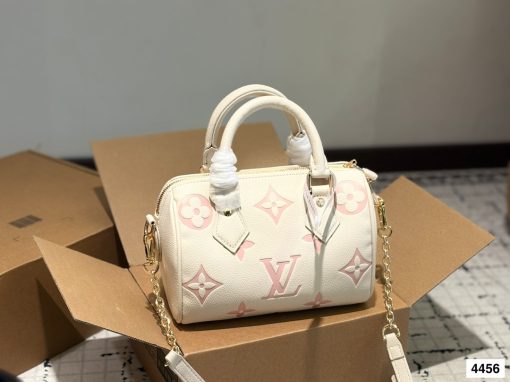 LV/Louis VuittonPillow bag - Image 4