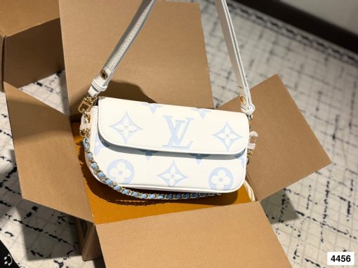 LV Cream White - Image 5