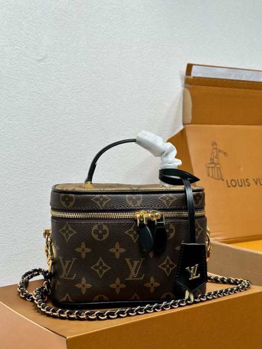 LV cosmetic case - Image 3
