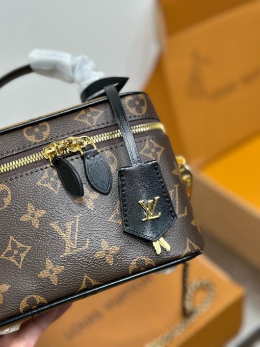 LV cosmetic case - Image 5