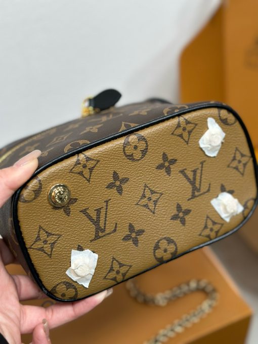 LV cosmetic case - Image 8