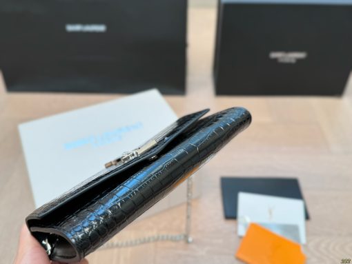 Saint Laurent Uptown envelope package - Image 8