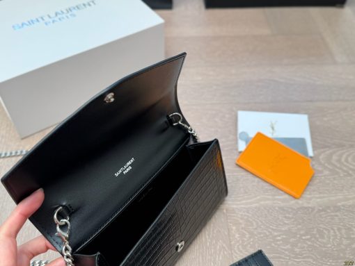 Saint Laurent Uptown envelope package - Image 10