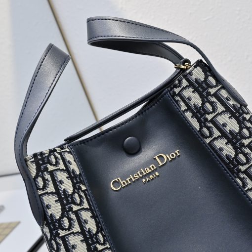 Dior Signature Bucket Bag - Image 7