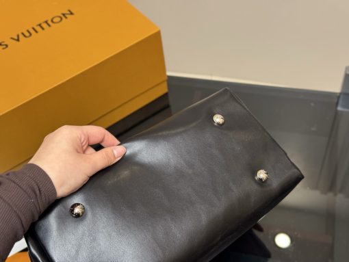 Lv CarryAll Annual Bag King - Image 9
