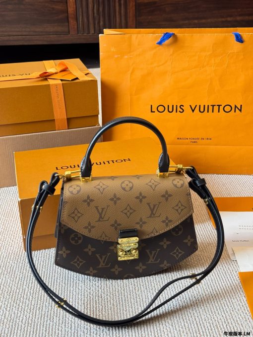 LV Show Tilsit Bag - Image 6