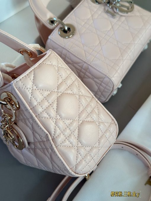 Dior handbag by Diana - Image 7