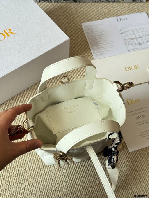 Dior's new Toujours - Image 10