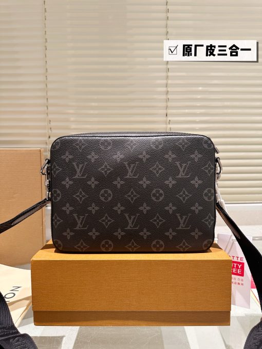 LV bag men's three in one Black Warrior three piece set Trio mailman bag