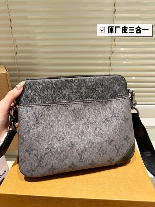 LV bag men's three in one Black Warrior three piece set Trio mailman bag - Image 3