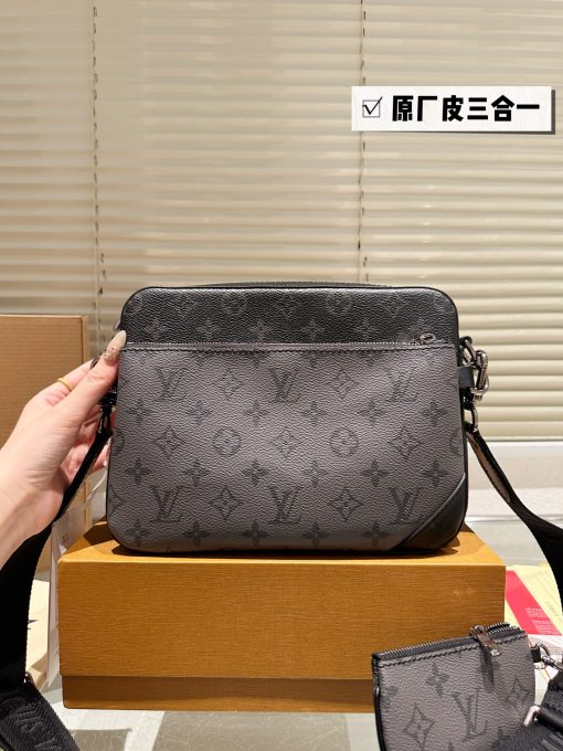 LV bag men's three in one Black Warrior three piece set Trio mailman bag - Image 5