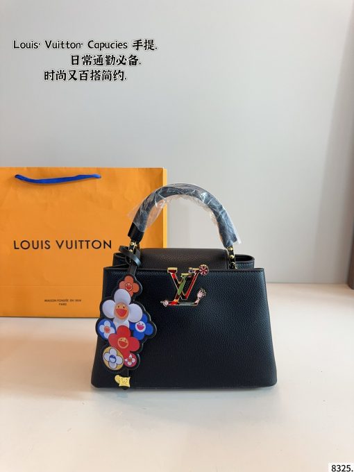 LV Capucines BB handbag - Image 3