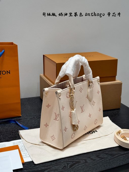 LVTote bag - Image 7