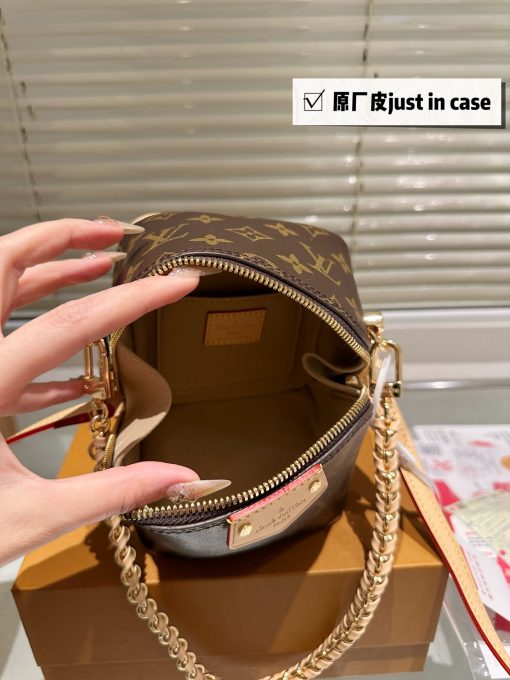Lv new bag - Image 10