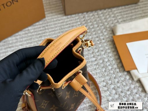 LV new small water bucket - Image 3