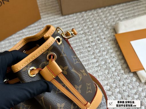 LV new small water bucket - Image 4