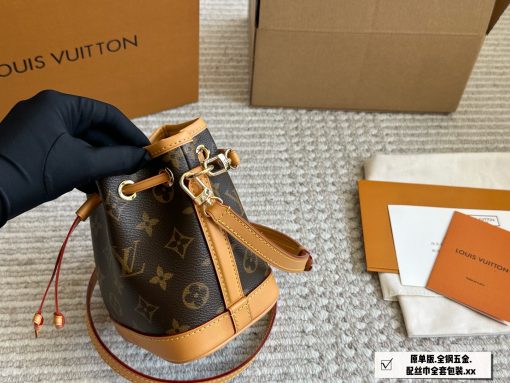 LV new small water bucket - Image 5