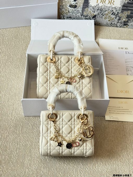 Dior handbag, Diana - Image 4